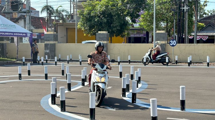 Pelajar SMA dapatkan Edukasi Pembuatan SIM